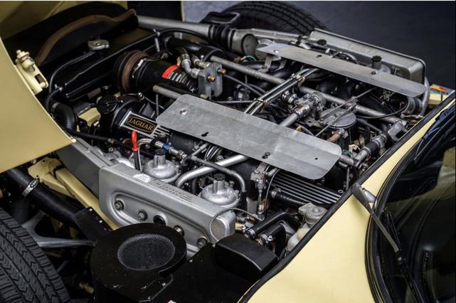 Photo of 1974 Yellow Jaguar XKE
