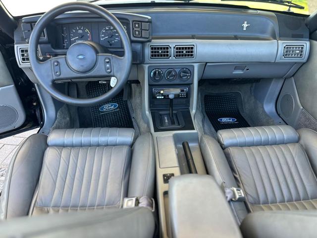 Photo of 1989 Black Ford Mustang
