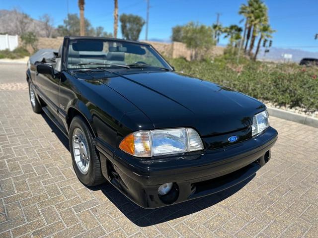 Photo of 1989 Black Ford Mustang