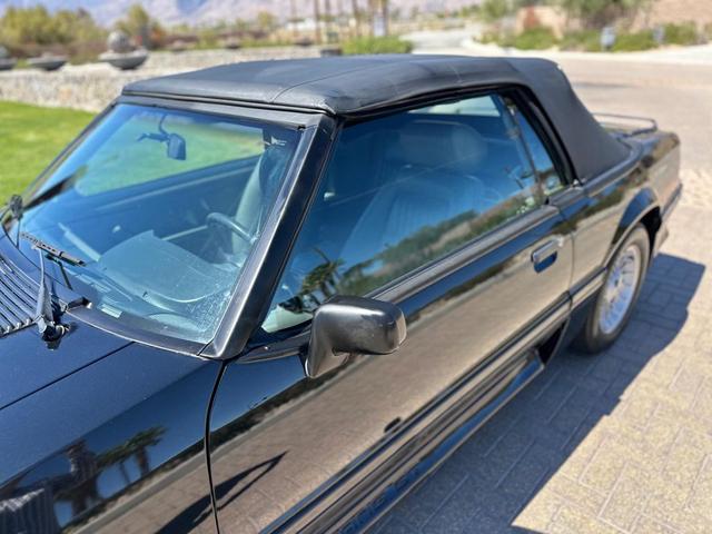 Photo of 1989 Black Ford Mustang