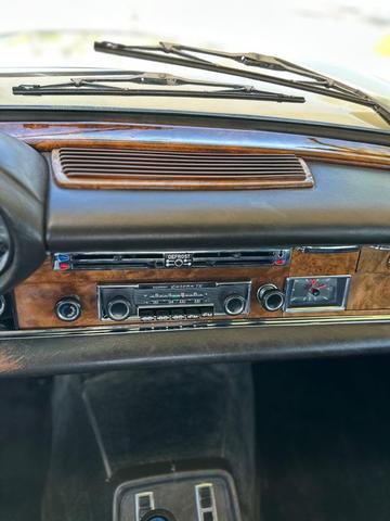Photo of 1970 Beige/Tan Mercedes-Benz 280SE