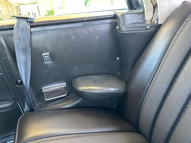 Photo of 1970 Beige/Tan Mercedes-Benz 280SE