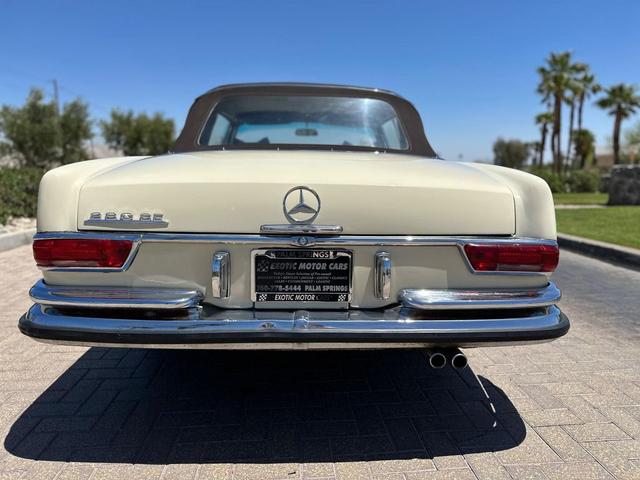 Photo of 1970 Beige/Tan Mercedes-Benz 280SE