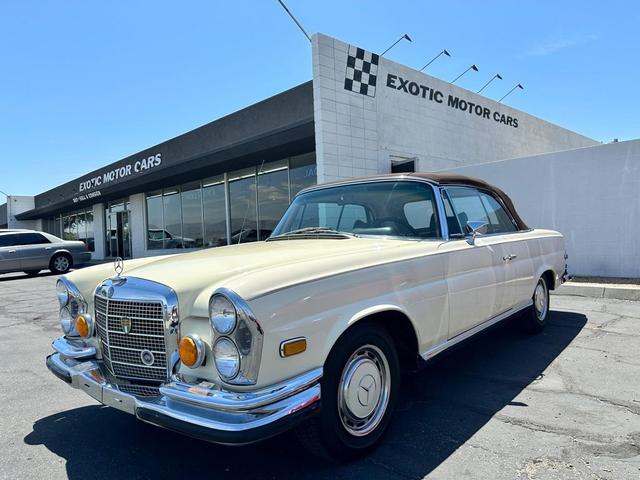 Photo of 1970 Beige/Tan Mercedes-Benz 280SE