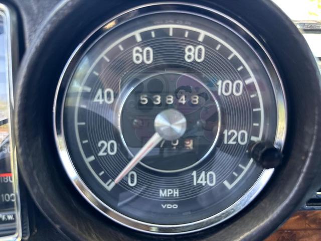 Photo of 1970 Beige/Tan Mercedes-Benz 280SE