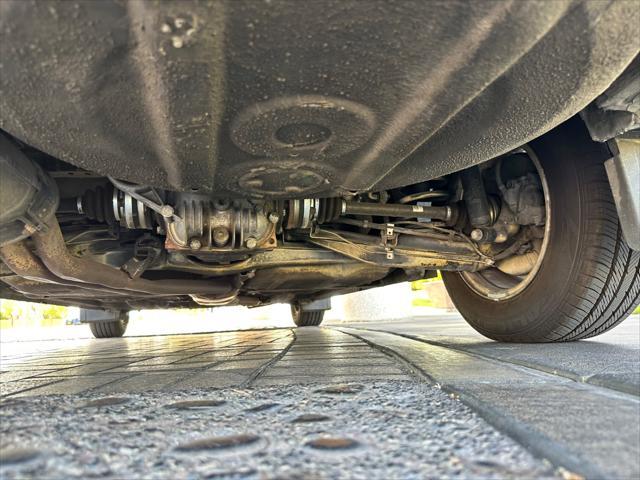 Photo of 1988 Brown BMW 325
