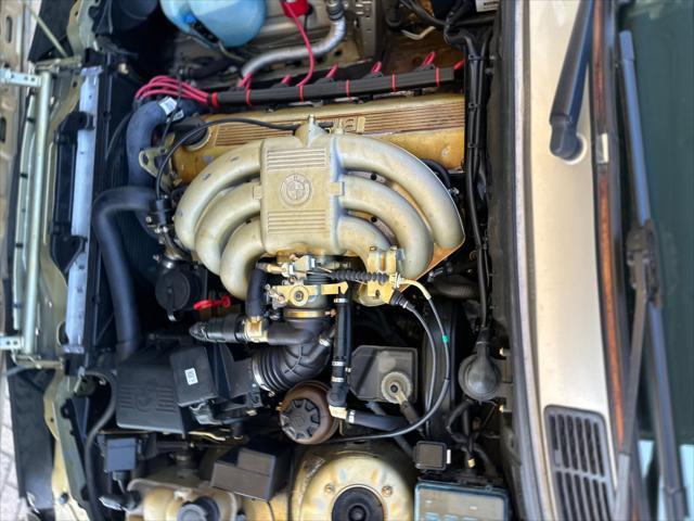 Photo of 1988 Brown BMW 325