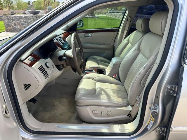 Photo of 2006 Silver Cadillac DTS