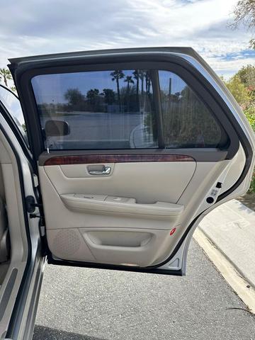 Photo of 2006 Silver Cadillac DTS
