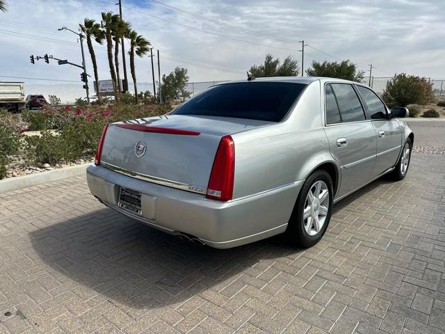 Photo of 2006 Silver Cadillac DTS