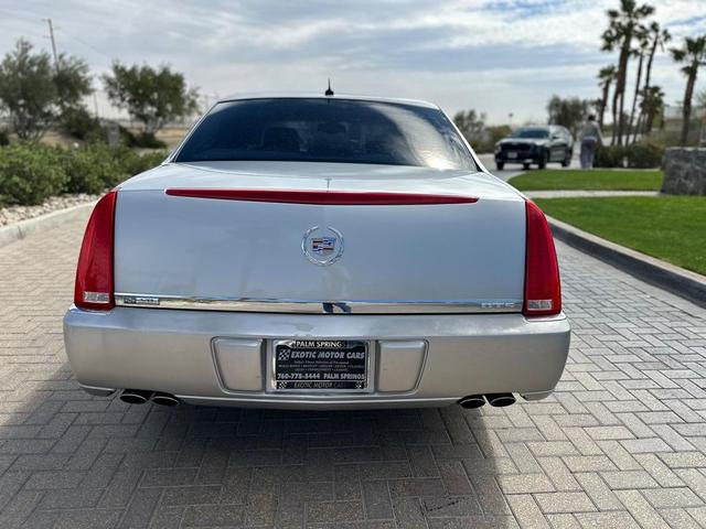 Photo of 2006 Silver Cadillac DTS