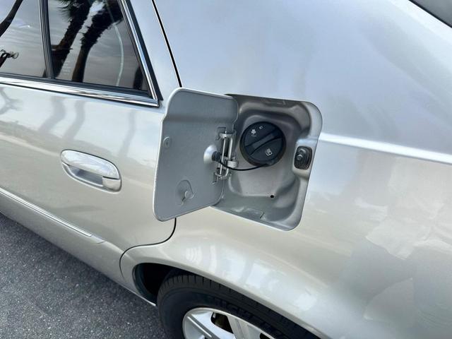 Photo of 2006 Silver Cadillac DTS