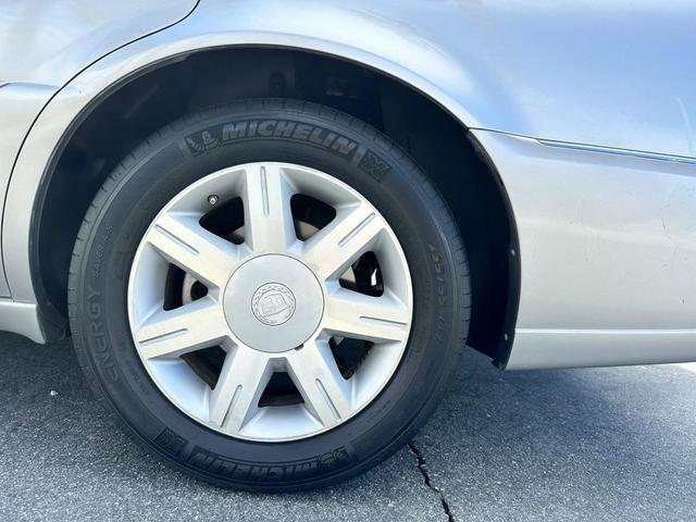 Photo of 2006 Silver Cadillac DTS