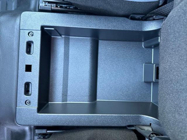 Photo of 2021 Oxford White Ford F-150