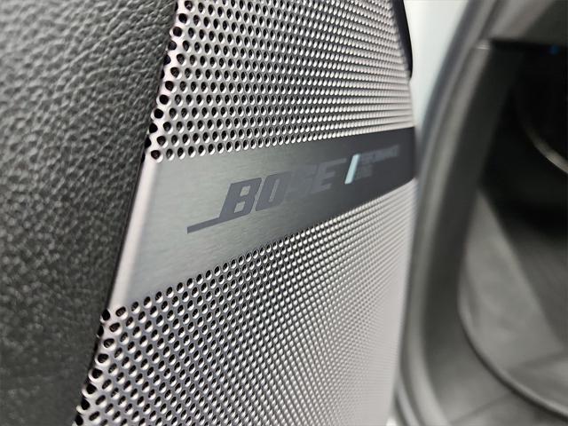 Photo of 2025 Summit White GMC Yukon XL