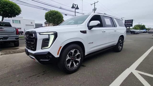 Photo of 2025 Summit White GMC Yukon XL