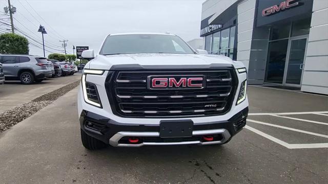 Photo of 2025 Summit White GMC Yukon XL