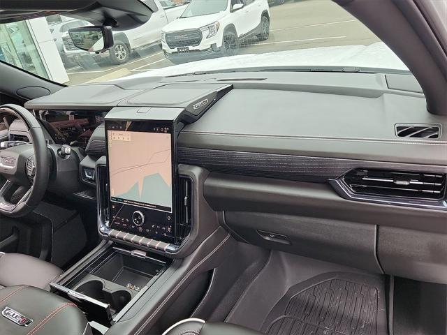 Photo of 2025 Summit White GMC Yukon XL