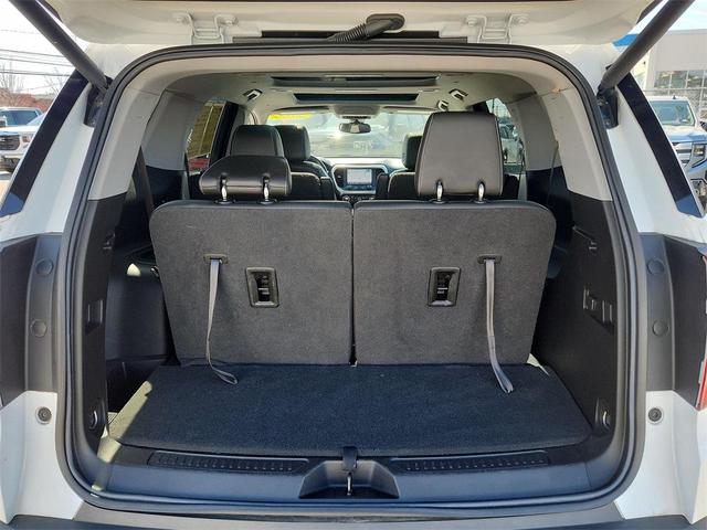 Photo of 2022 Summit White GMC Acadia