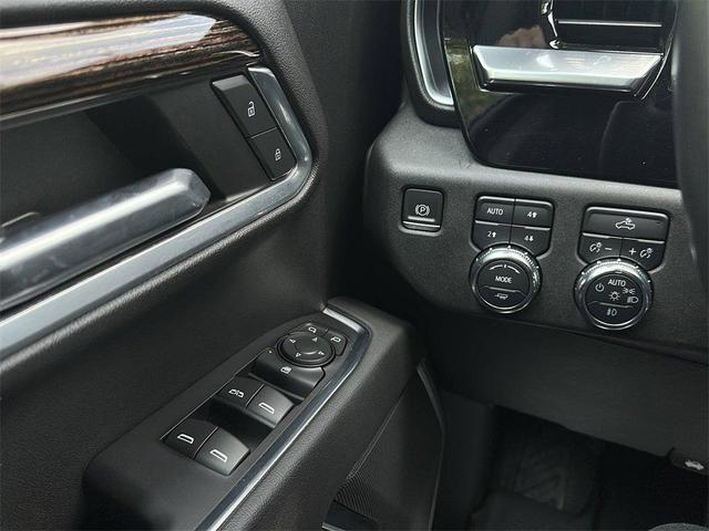 Photo of 2022 Dynamic Blue Metallic GMC Sierra 1500