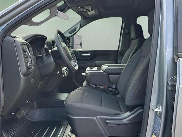 Photo of 2025 Gray Chevrolet Silverado 2500