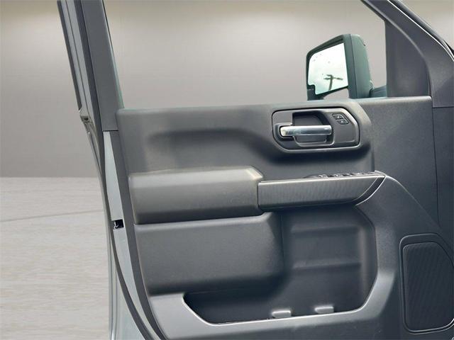 Photo of 2025 Gray Chevrolet Silverado 2500