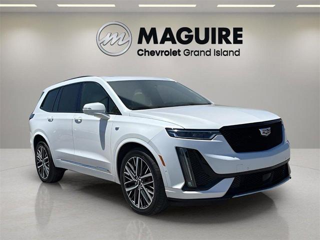 Photo of 2023 White Cadillac XT6