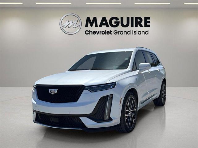 Photo of 2023 White Cadillac XT6