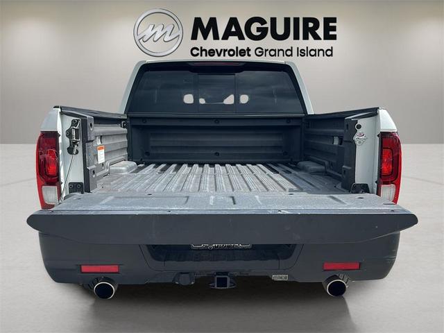 Photo of 2023 White Honda Ridgeline