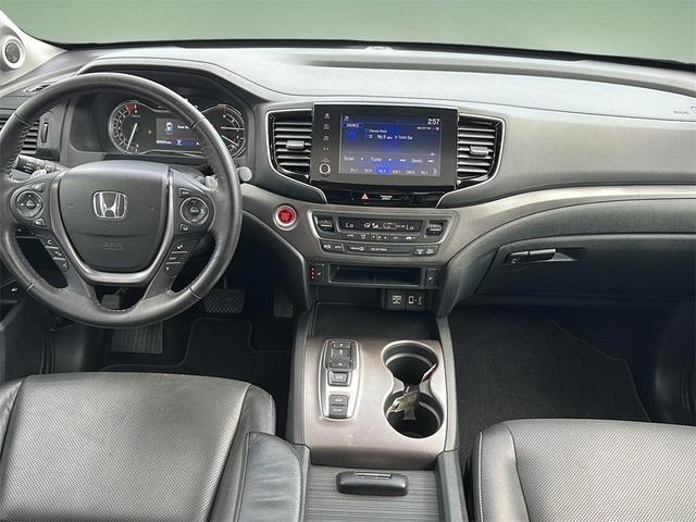 Photo of 2023 White Honda Ridgeline