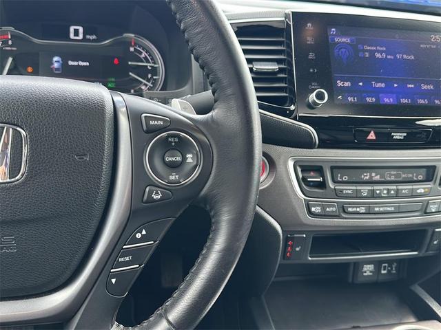 Photo of 2023 White Honda Ridgeline