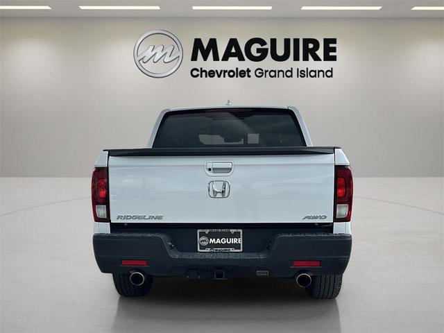 Photo of 2023 White Honda Ridgeline