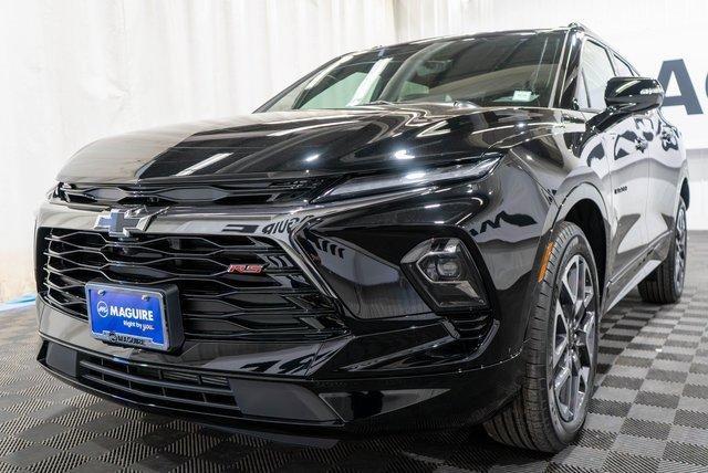 Photo of 2025 Black Chevrolet Blazer