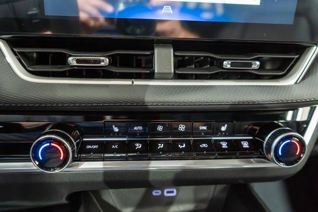 Photo of 2026 Blue Chevrolet Equinox