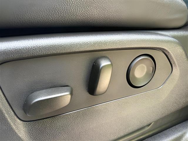 Photo of 2024 Black Chevrolet Silverado 1500