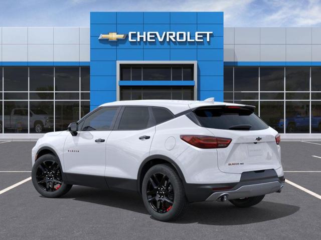 Photo of 2025 White Chevrolet Blazer