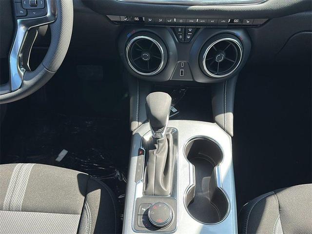 Photo of 2025 White Chevrolet Blazer