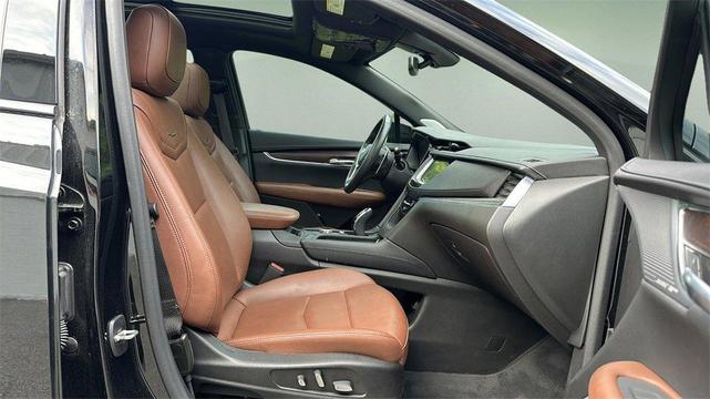 Photo of 2023 Black Cadillac XT5