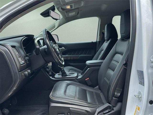Photo of 2022 Summit White GMC Canyon