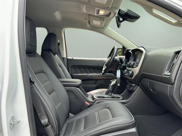 Photo of 2022 Summit White GMC Canyon
