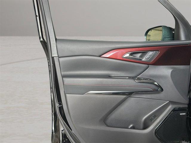 Photo of 2026 Black Chevrolet Traverse