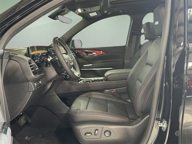 Photo of 2026 Black Chevrolet Traverse