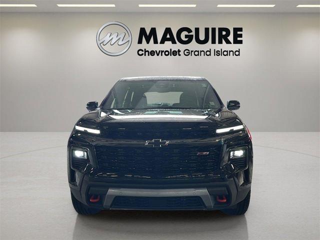 Photo of 2026 Black Chevrolet Traverse