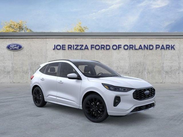 Photo of 2025 Space Silver Metallic Ford Escape