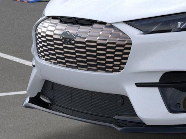 Photo of 2025 Star White Metallic Tri-Coat Ford Mustang Mach-E