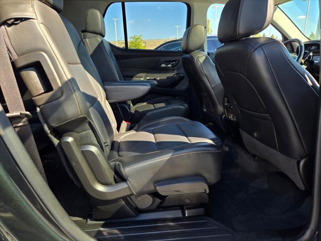 Photo of 2019 Graphite Metallic Chevrolet Traverse