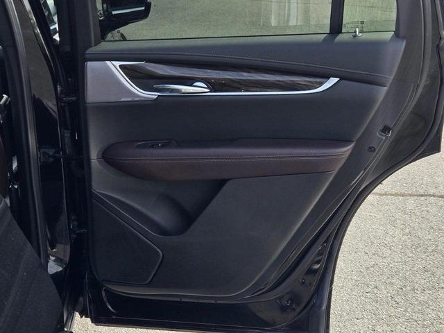 Photo of 2023 Stellar Black Metallic Cadillac XT6