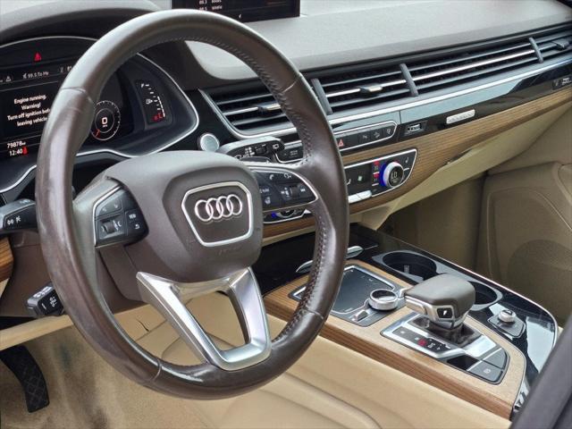 Photo of 2017 Glacier White Audi Q7