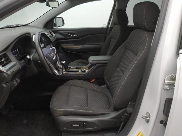 Photo of 2018 White Frost Tricoat GMC Acadia