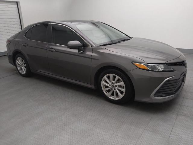 Photo of 2023 Gray Toyota Camry